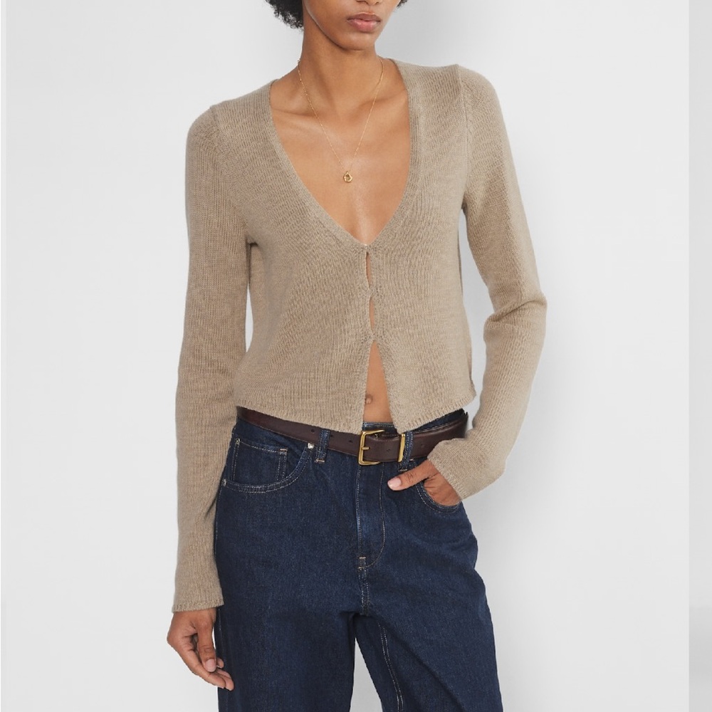 Aritzia | Wilfred Basque Cardigan in Oatmeal - Picture 3 of 14